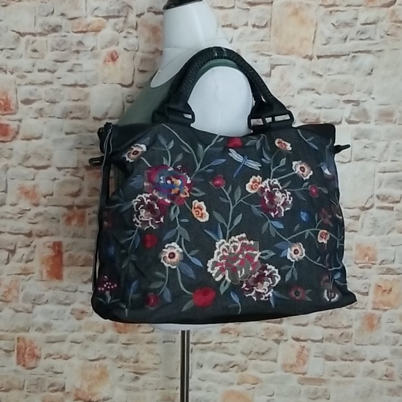 New Johnny Was  Krysha Overnight Tote - Picture 2 of 12